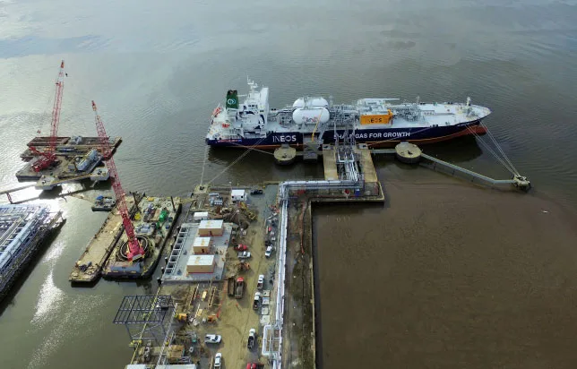 Sunoco-Marcus-Hook-dock-2a