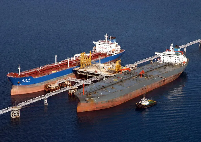 BORCO-piping-to-connect-the-docks