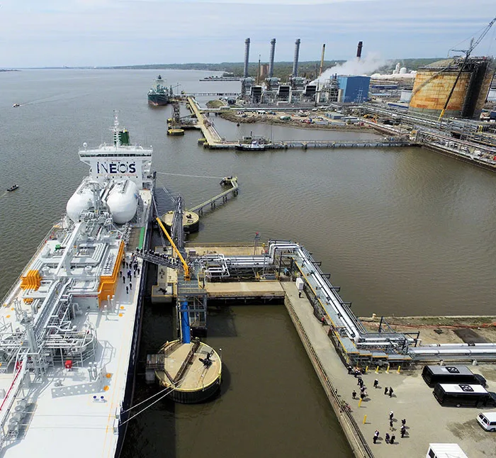 Energy-Transfer-dock-2a-with-loading-platform